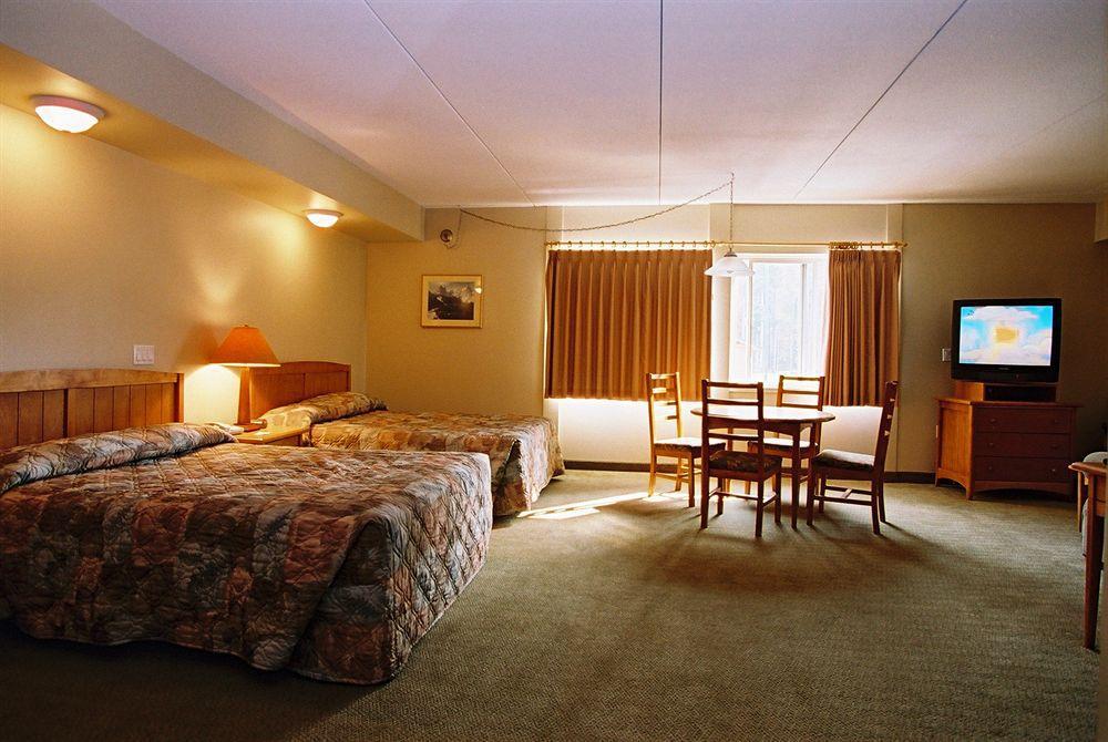 Manning Park Resort Extérieur photo
