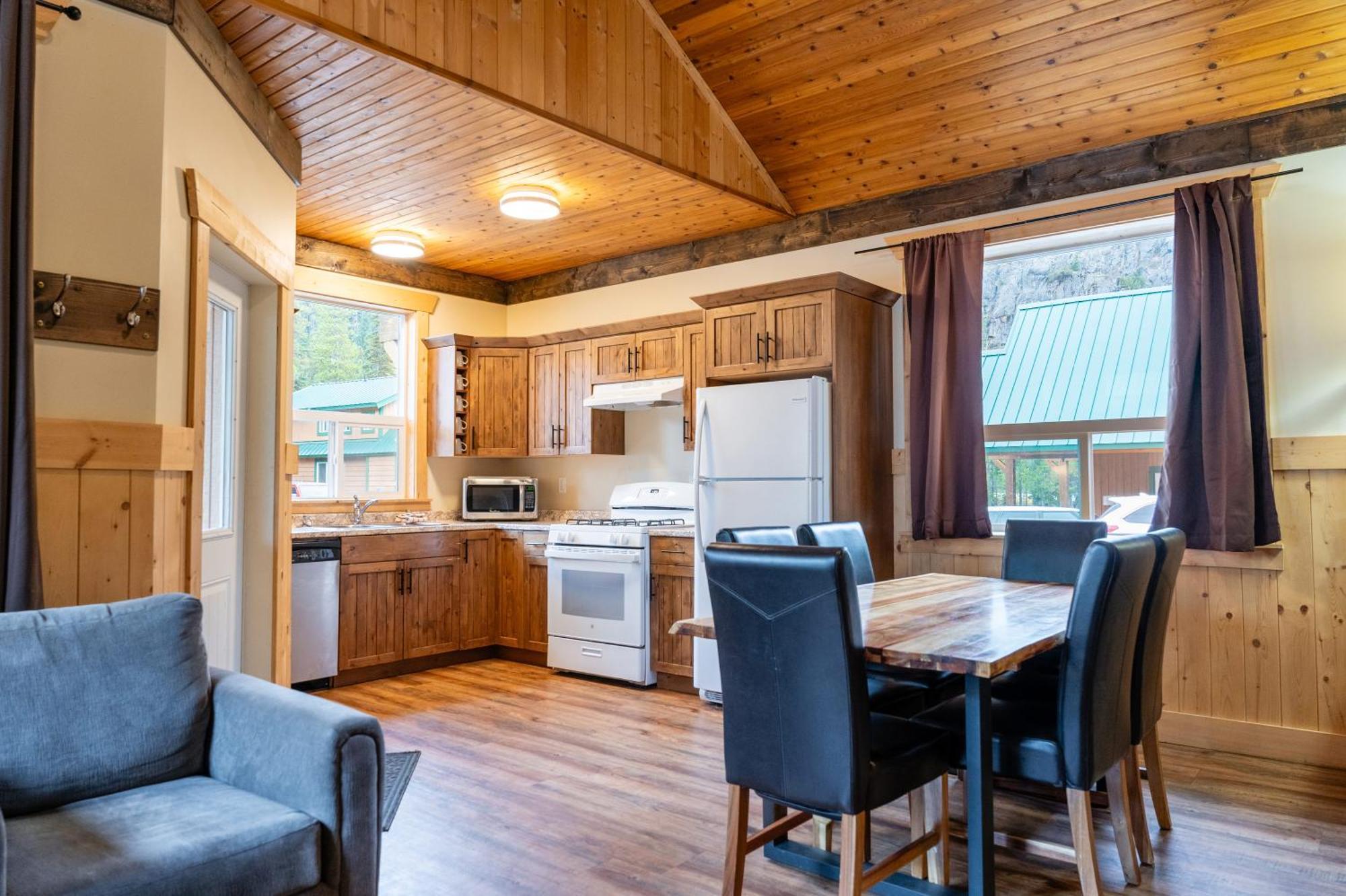 Manning Park Resort Extérieur photo